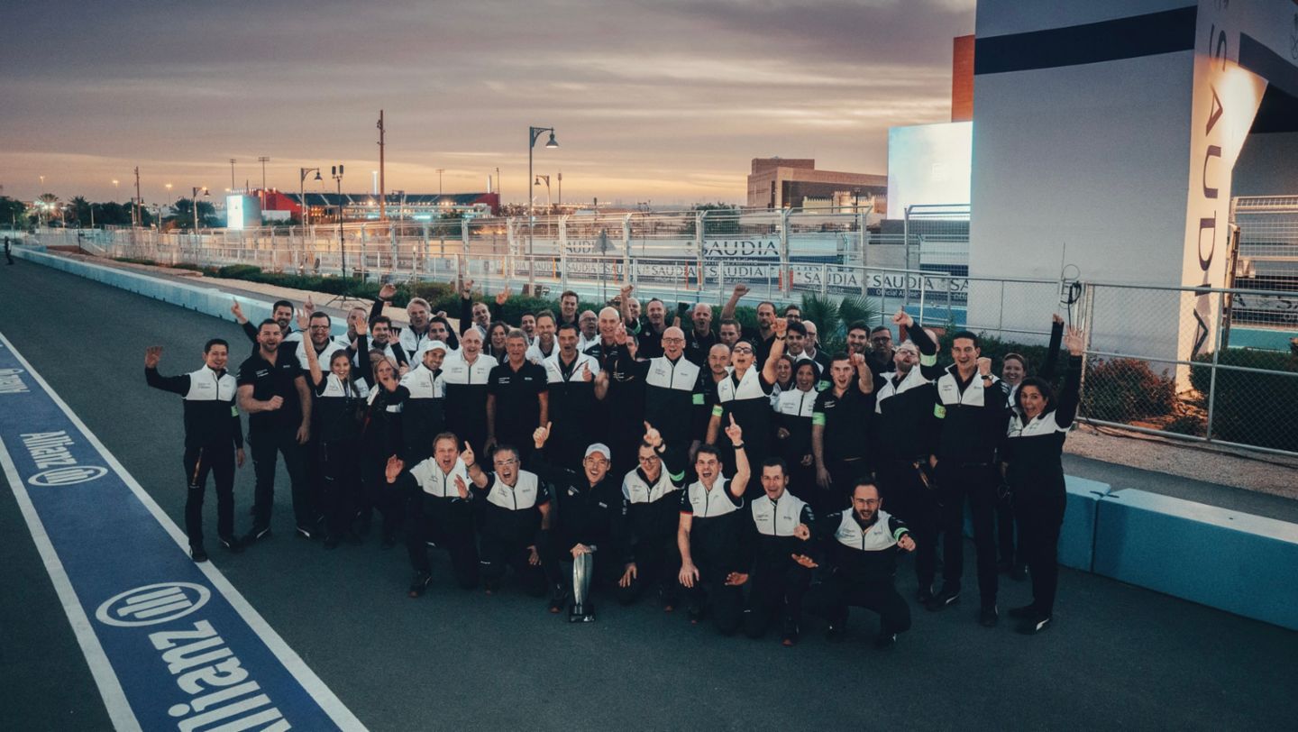 First Formula E race and podium position for Porsche, Diriyah E-Prix, 2019, Porsche AG